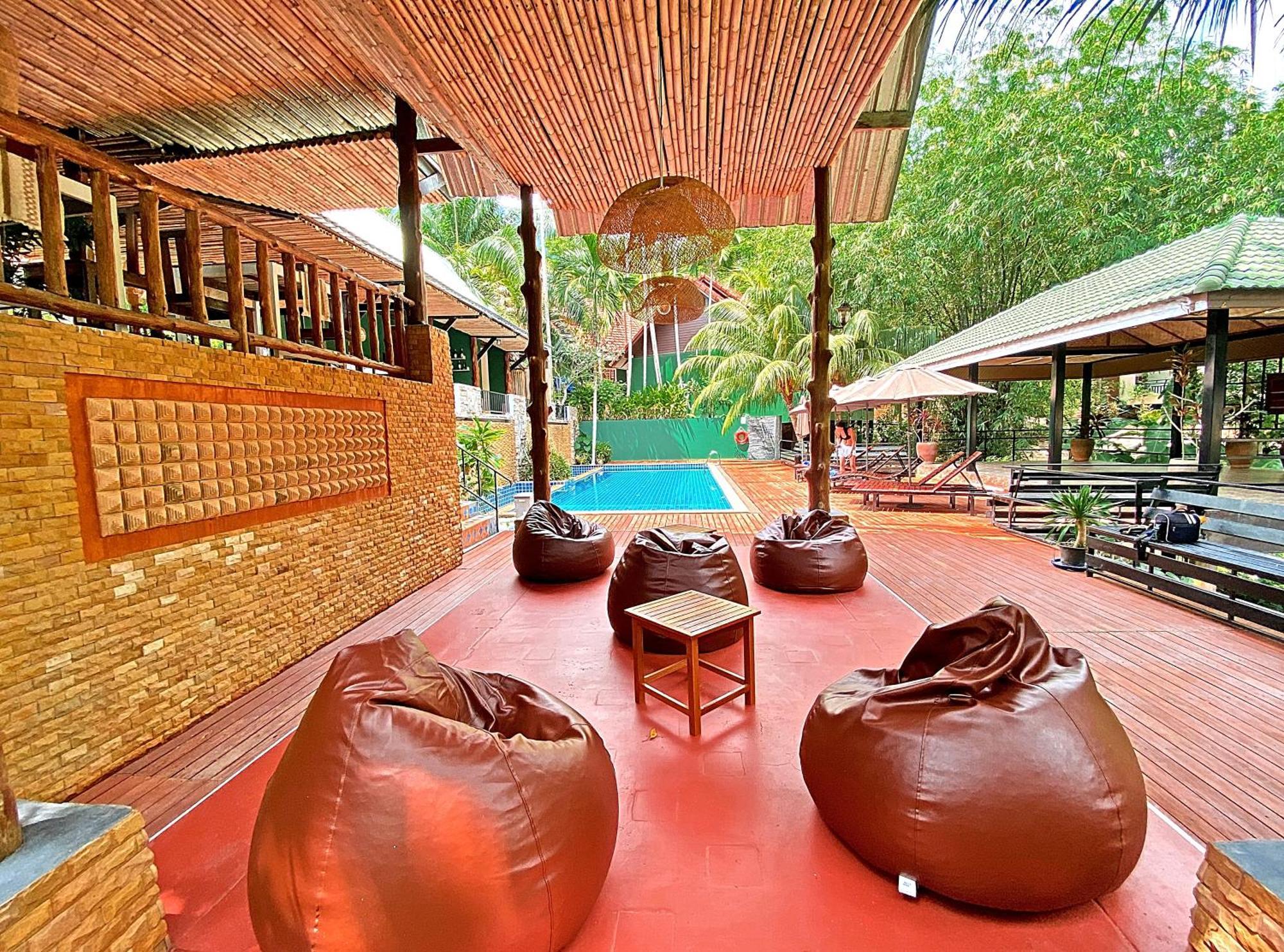 Phuket Jungle Experience Resort Karon Exterior foto