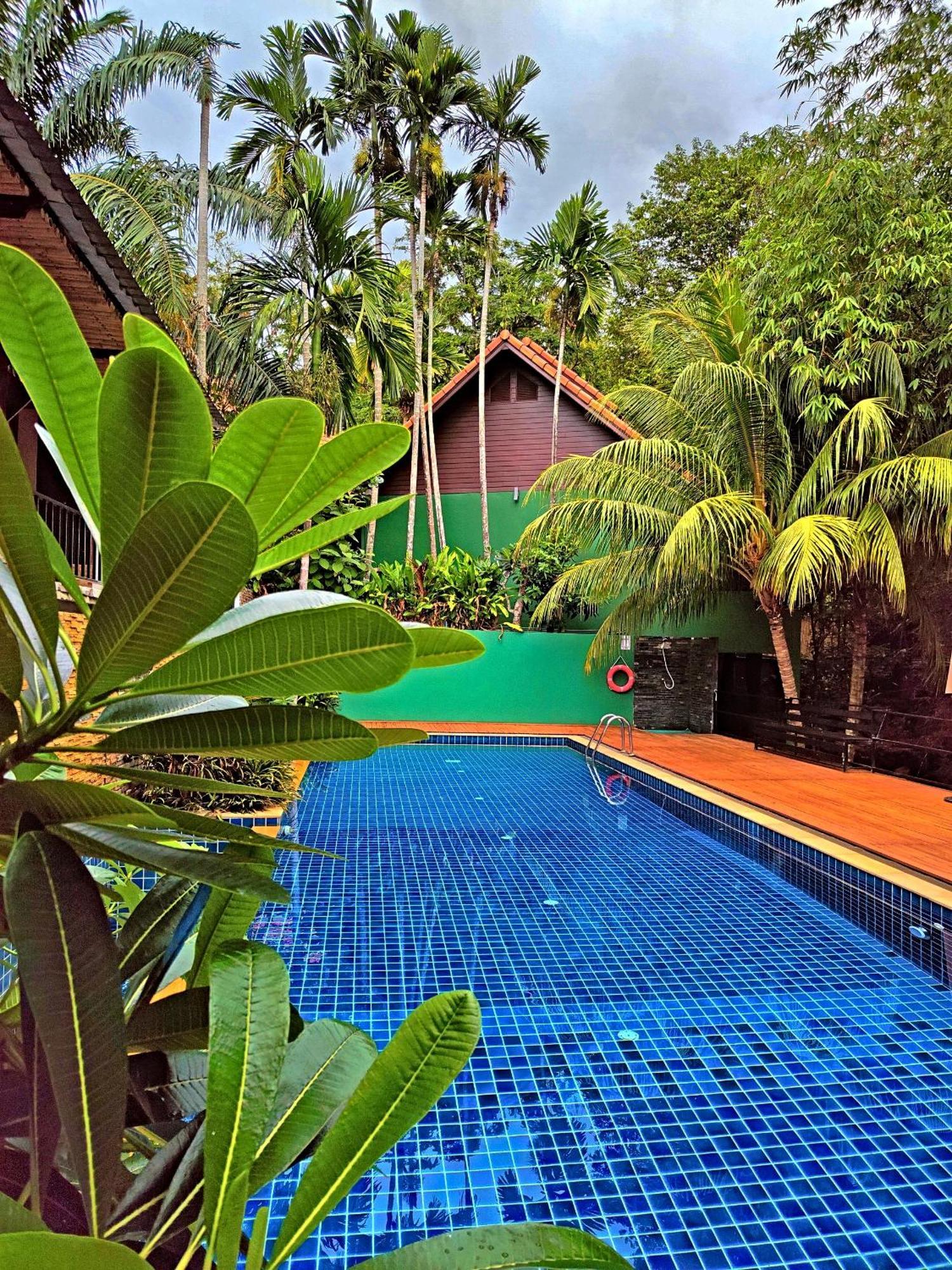 Phuket Jungle Experience Resort Karon Exterior foto